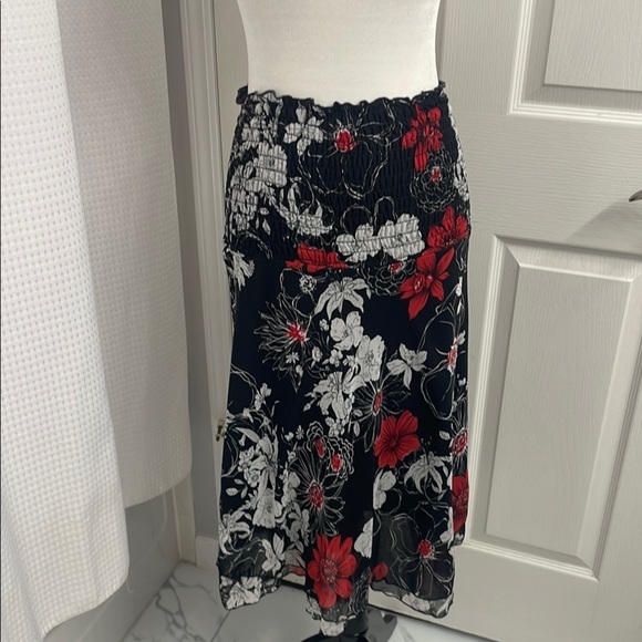 Strapless Dress or Skirt - Black with Red, Light Grey Floral with Ruching - Picture 7 of 8